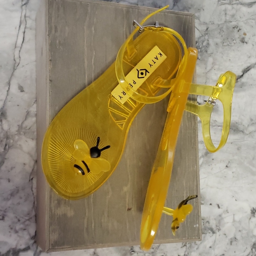 Katy Perry bumblebee sandals size 7